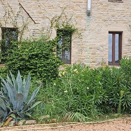 Villa Elegant Country Villa, Italian Style Family House